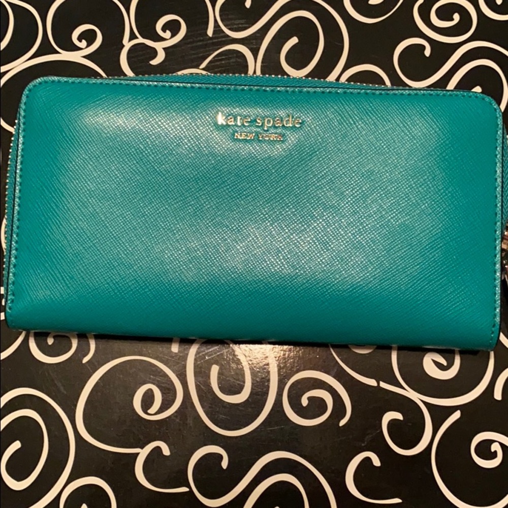 NWT Kate Spade checkbook wallet in Fiji Green